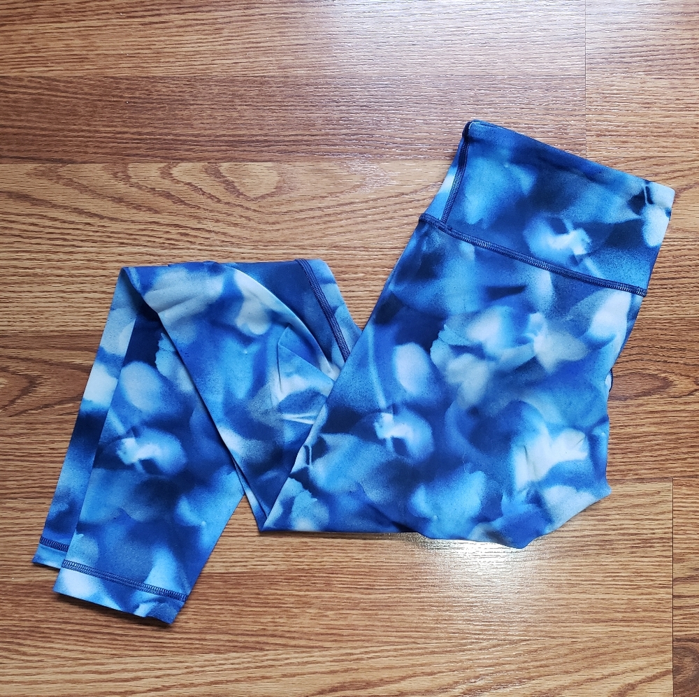 Lululemon wunder under pant size 6